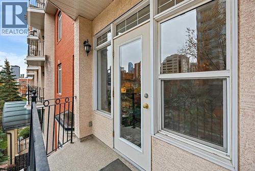 304, 923 15 Avenue Sw, Calgary, AB - Outdoor With Balcony With Exterior