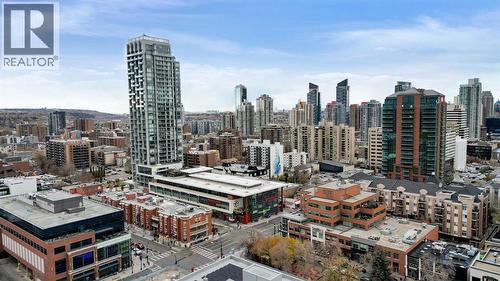 304, 923 15 Avenue Sw, Calgary, AB - Outdoor With View