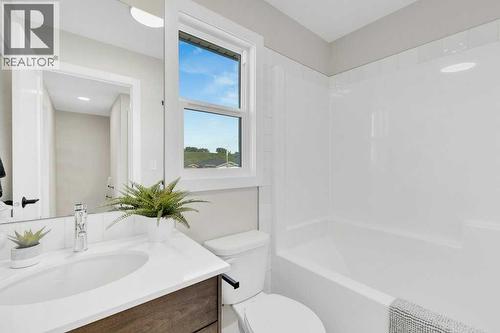 13 Gray Close, Sylvan Lake, AB - Indoor Photo Showing Bathroom