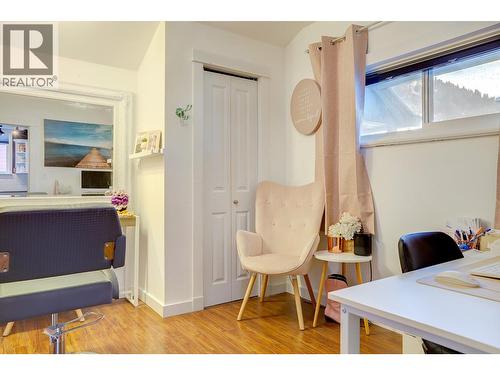 2245 Shuswap Avenue, Lumby, BC - Indoor