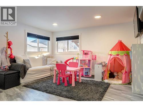 2245 Shuswap Avenue, Lumby, BC - Indoor Photo Showing Other Room