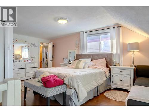 2245 Shuswap Avenue, Lumby, BC - Indoor Photo Showing Bedroom