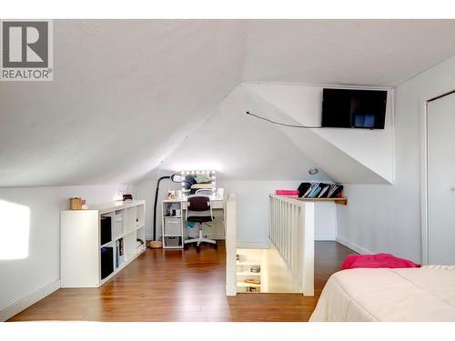 2245 Shuswap Avenue, Lumby, BC - Indoor Photo Showing Other Room