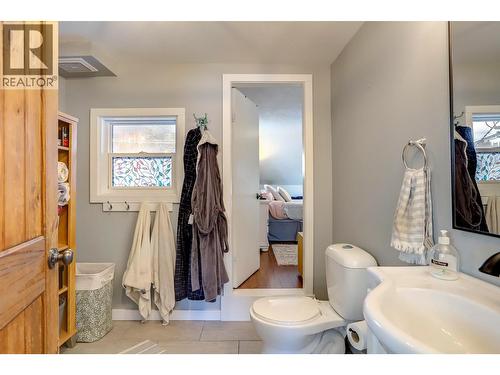 2245 Shuswap Avenue, Lumby, BC - Indoor Photo Showing Bathroom