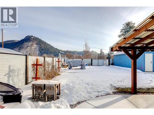 2245 Shuswap Avenue, Lumby, BC - Outdoor