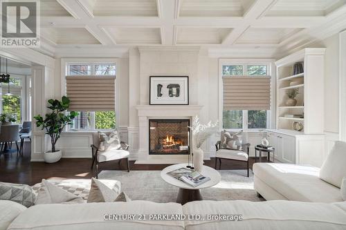 337 Kingsdale Avenue, Toronto, ON - Indoor Photo Showing Living Room With Fireplace