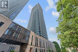 2205 - 65 ST MARY STREET  Toronto, ON M5S 0A6