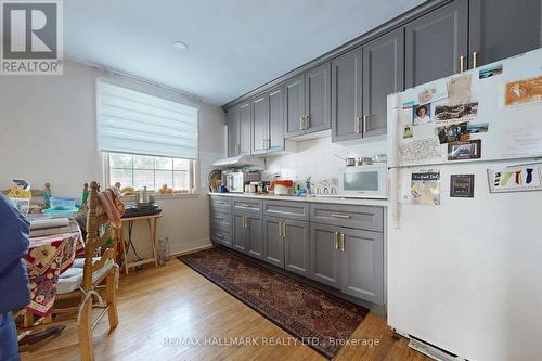 11222 Bayview Avenue, Richmond Hill, ON - Indoor Photo Showing Kitchen