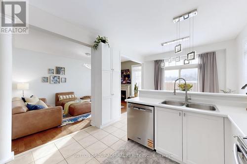 98 Dewpoint Road, Vaughan, ON - Indoor Photo Showing Kitchen With Double Sink