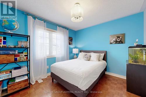 98 Dewpoint Road, Vaughan, ON - Indoor Photo Showing Bedroom
