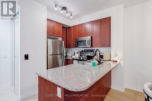 1607 - 339 Rathburn Road W, Mississauga, ON - Indoor Photo Showing Kitchen With Double Sink