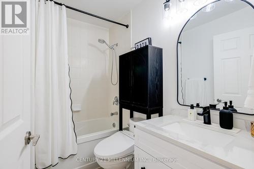 1607 - 339 Rathburn Road W, Mississauga, ON - Indoor Photo Showing Bathroom