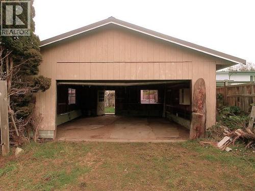 5439 Manson Ave, Powell River, BC - Outdoor