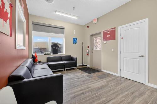 101 5621-5677  99 Street, Edmonton, AB 