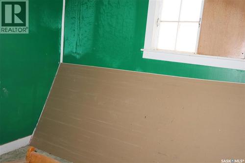 311 2Nd Avenue W, Assiniboia, SK - Indoor Photo Showing Other Room