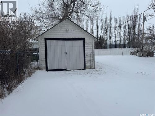 311 2Nd Avenue W, Assiniboia, SK - Outdoor