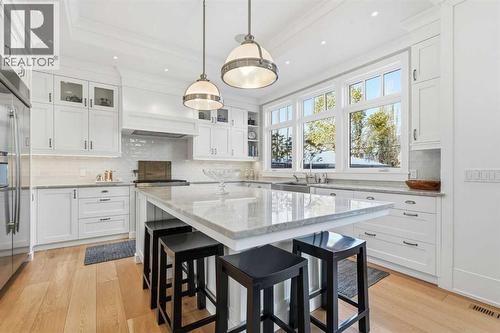 214 39 Avenue Sw, Calgary, AB - Indoor Photo Showing Other Room