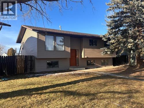 52 Wildrose Crescent, Brooks, AB - Outdoor