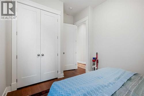 2253 Bayside Road Sw, Airdrie, AB - Indoor Photo Showing Bedroom