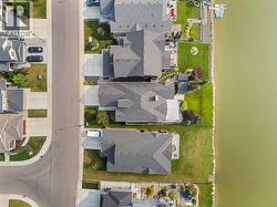 Estate living with an oversized lot - 