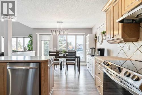 9 Hidden Valley Crescent Nw, Calgary, AB - Indoor Photo Showing Kitchen