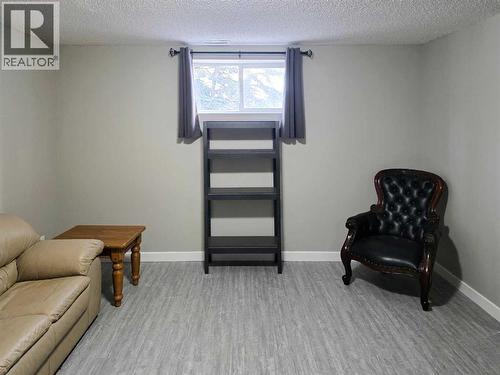 9 Hidden Valley Crescent Nw, Calgary, AB - Indoor