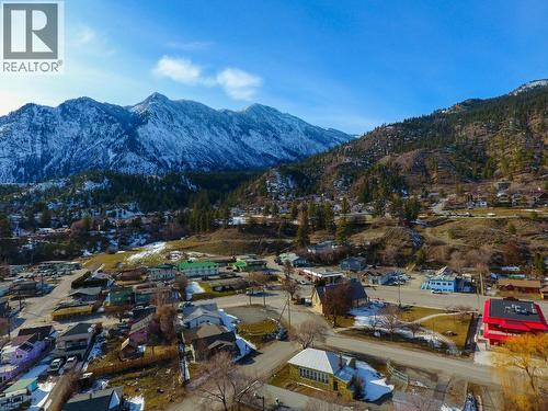 818 Main Street, Lillooet, BC 