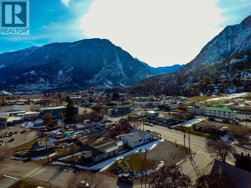 818 Main Street, Lillooet, BC 