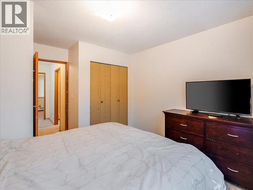 202 11Th Avenue Unit# 102, Castlegar, BC - Indoor Photo Showing Bedroom