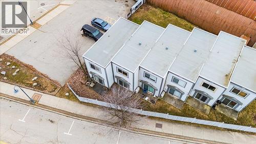 202 11Th Avenue Unit# 102, Castlegar, BC - Indoor Photo Showing Other Room