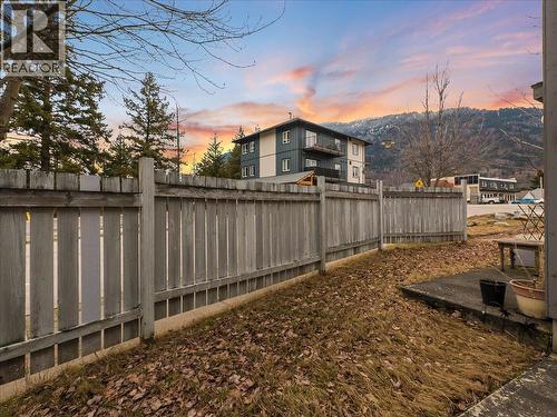 202 11Th Avenue Unit# 102, Castlegar, BC - Outdoor