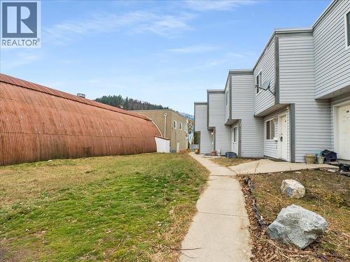 202 11Th Avenue Unit# 102, Castlegar, BC - Outdoor