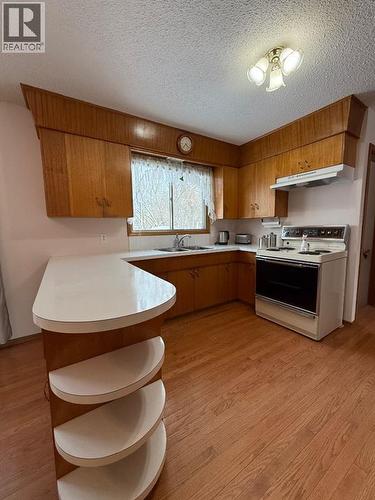5317 47Th Street, High Prairie, AB - Indoor Photo Showing Kitchen