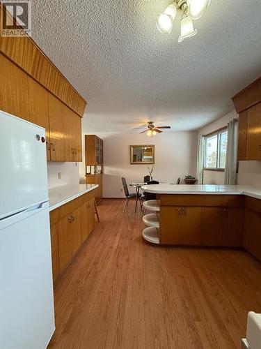 5317 47Th Street, High Prairie, AB - Indoor Photo Showing Kitchen