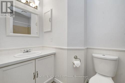 101 Halley Street, Ottawa, ON - Indoor Photo Showing Bathroom