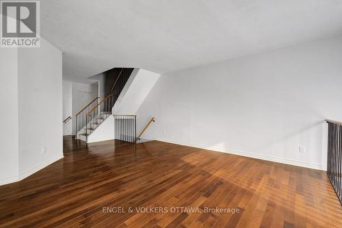 101 Halley Street, Ottawa, ON - Indoor Photo Showing Other Room
