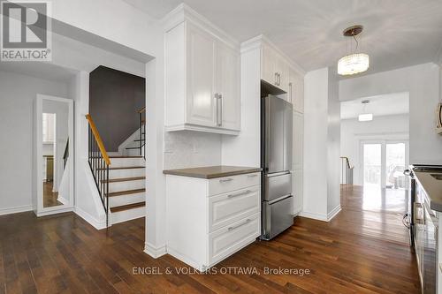 101 Halley Street, Ottawa, ON - Indoor Photo Showing Kitchen