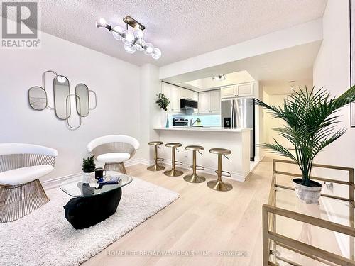 521 - 15 Northtown Way, Toronto, ON - Indoor