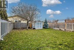 Large Private Yard with Cute Wooden Shed - 