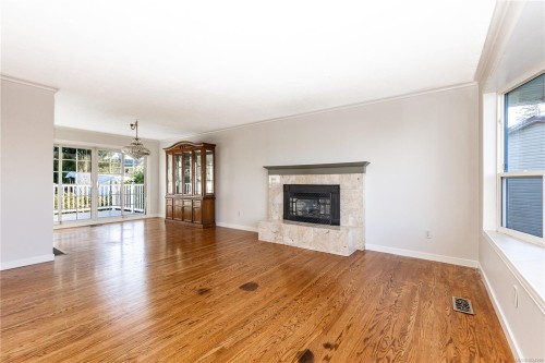 691 Victoria Cres, Campbell River, BC 