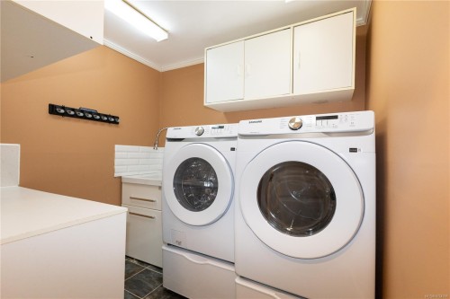 691 Victoria Cres, Campbell River, BC 