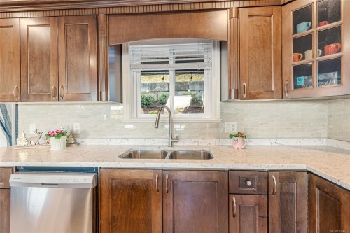 4299 Gulfview Dr, Nanaimo, BC 