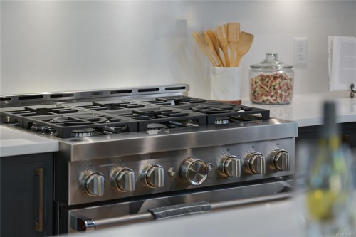 6983 Hagan Rd, Central Saanich, BC 