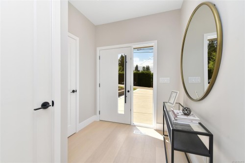 6983 Hagan Rd, Central Saanich, BC 