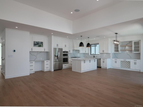 120 Hawk Point Rd, Nanaimo, BC 