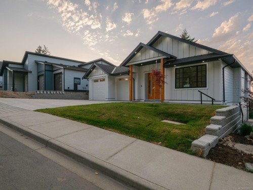 120 Hawk Point Rd, Nanaimo, BC 