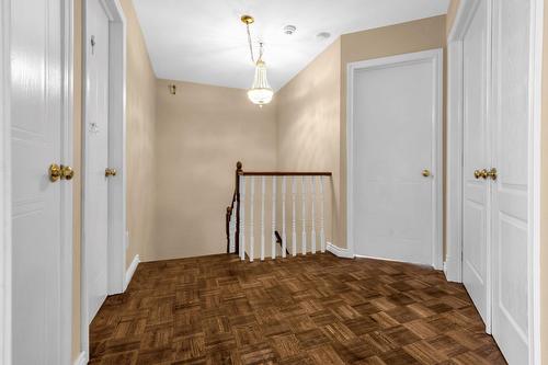 Hall d'entrée/Vestibule - 4946 Rue Évariste-Chaurette, Montréal (Pierrefonds-Roxboro), QC - Indoor Photo Showing Other Room