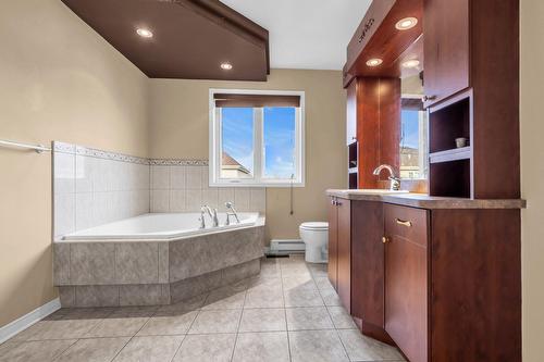 Salle de bains - 4946 Rue Évariste-Chaurette, Montréal (Pierrefonds-Roxboro), QC - Indoor Photo Showing Bathroom