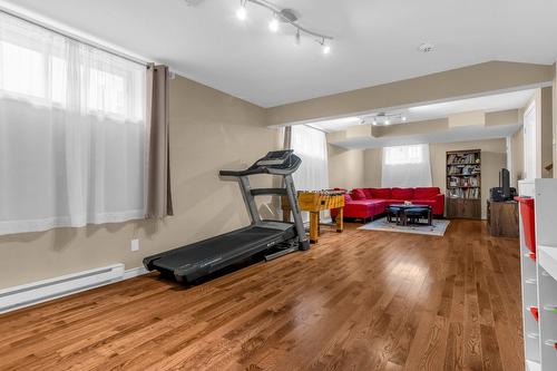 Salle de jeux - 4946 Rue Évariste-Chaurette, Montréal (Pierrefonds-Roxboro), QC - Indoor Photo Showing Gym Room