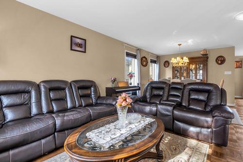 Salon - 4946 Rue Évariste-Chaurette, Montréal (Pierrefonds-Roxboro), QC - Indoor Photo Showing Living Room
